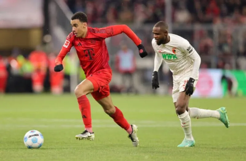 Soi kèo trận đấu Augsburg vs Bayern Munich          
