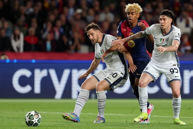 Soi kèo trận đấu Inter vs Barcelona              